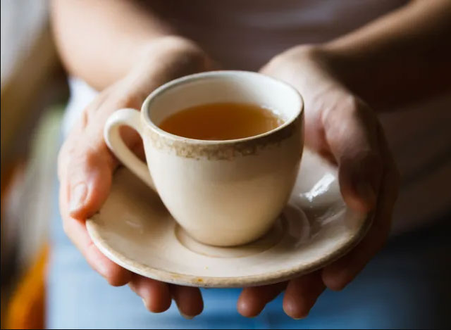 drink tea نوشیدن چای